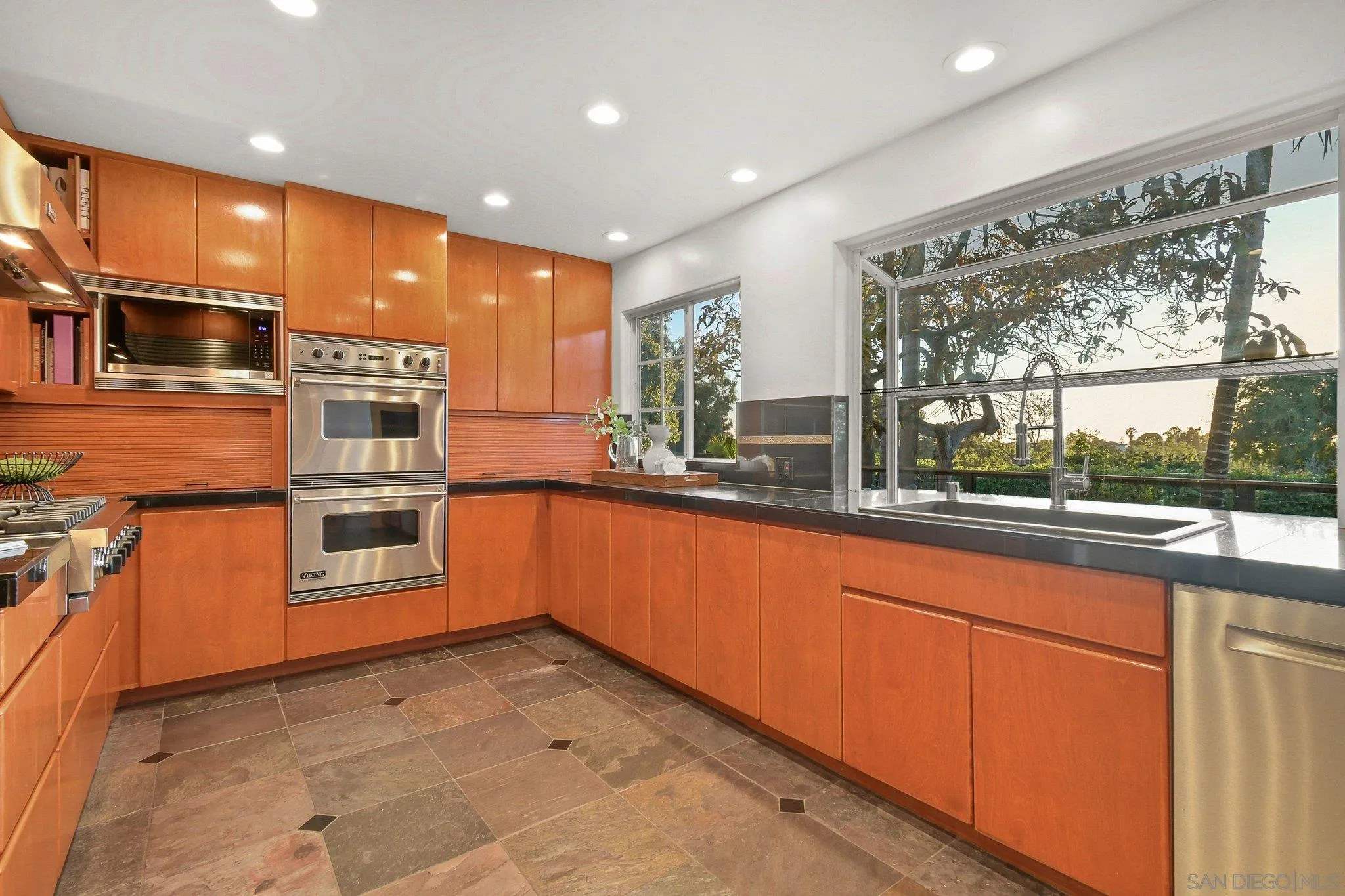 224 Seeman Drive Encinitas, CA 92024 - Photo 18 of 60