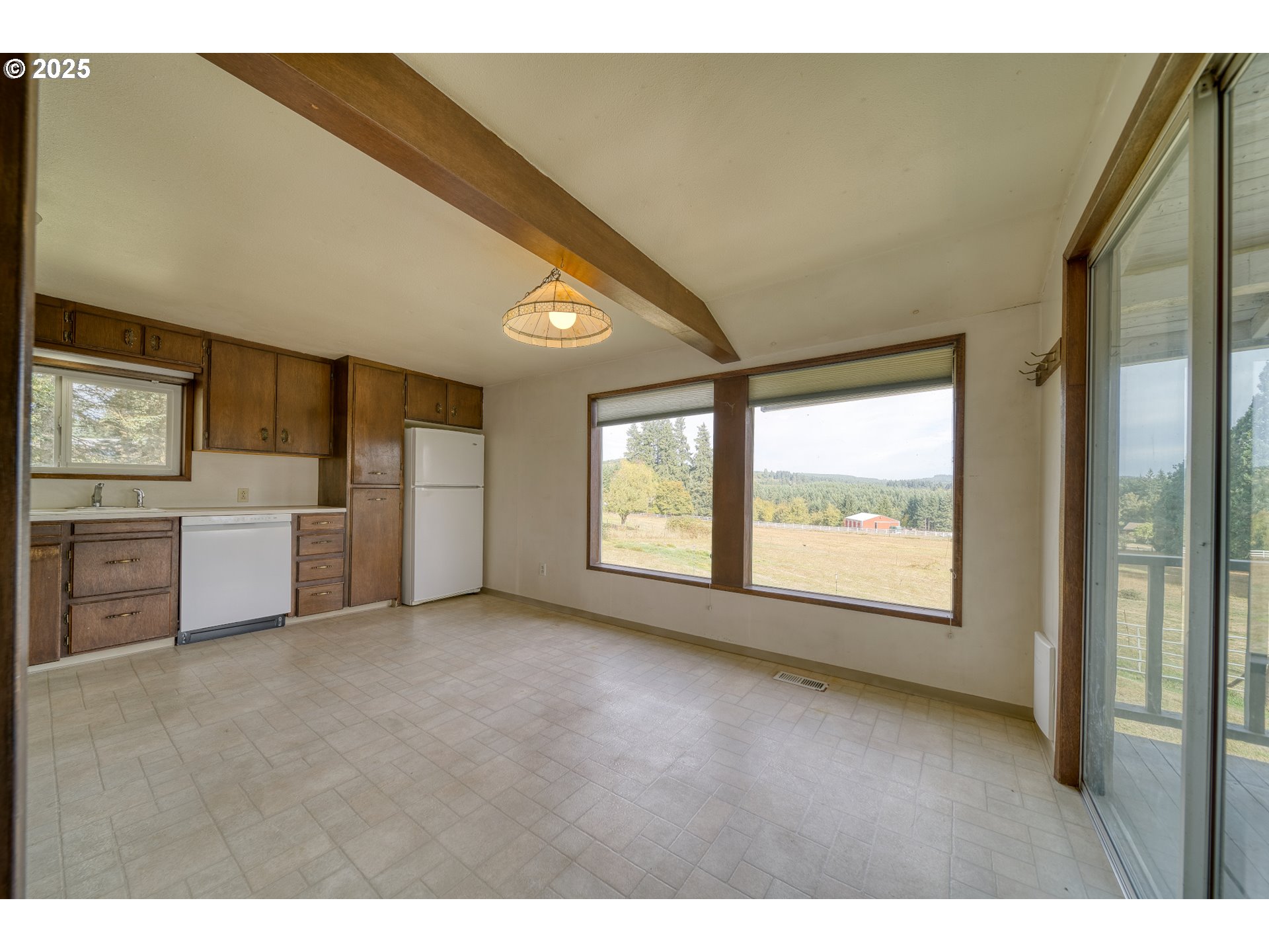 32650 Oester Road Warren, OR 97053 - Photo 6 of 47 Kitchen