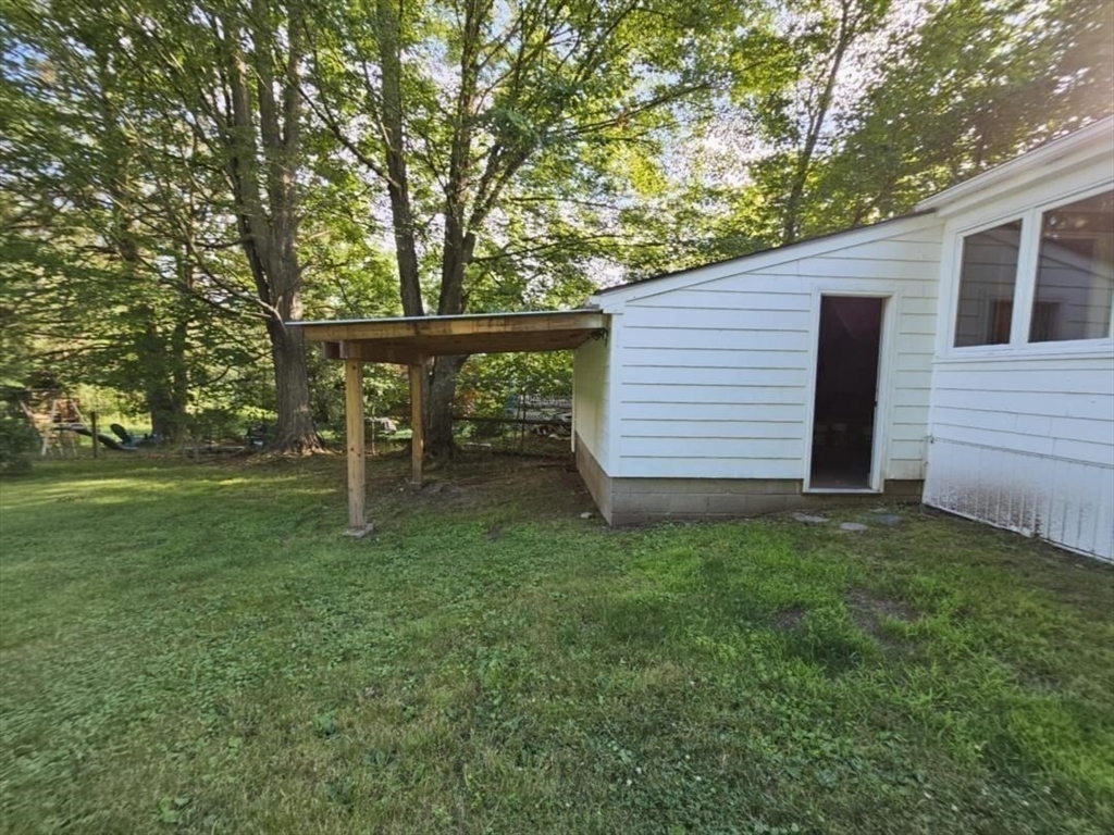581 Bernardston Road Greenfield, MA 01301 - Photo 15 of 16 Gallery Image 15