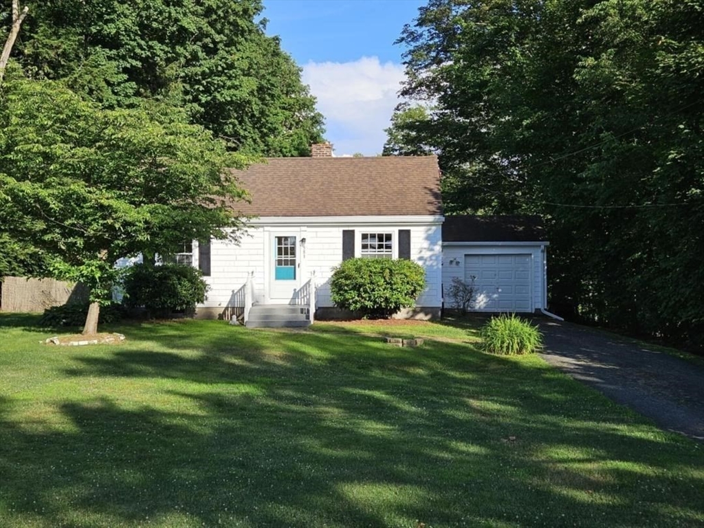 581 Bernardston Road Greenfield, MA 01301 - Photo 2 of 16 Gallery Image 2