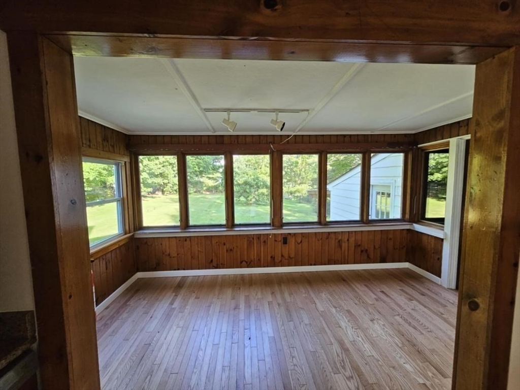 581 Bernardston Road Greenfield, MA 01301 - Photo 9 of 16 Gallery Image 9