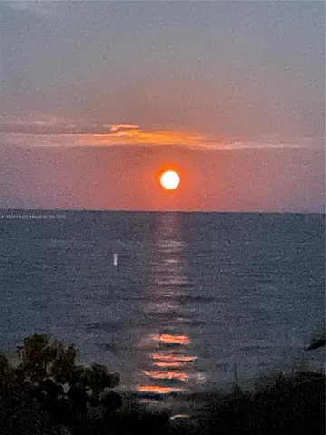 $5,800 | 1121 Crandon Boulevard, Unit D404, Key Biscayne, FL 33149