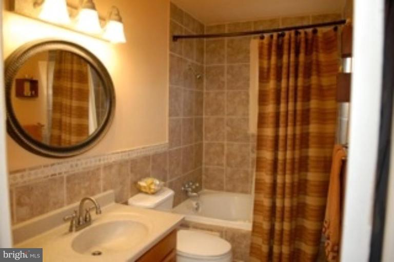 3304 Mayfair Road Baltimore, MD 21207 - Photo 14 of 17 Bath #1