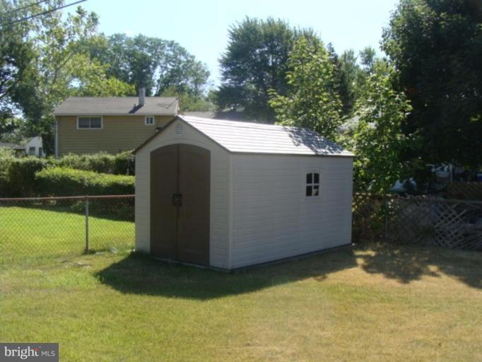 3304 Mayfair Road Baltimore, MD 21207 - Photo 5 of 17 Shed in Backyard