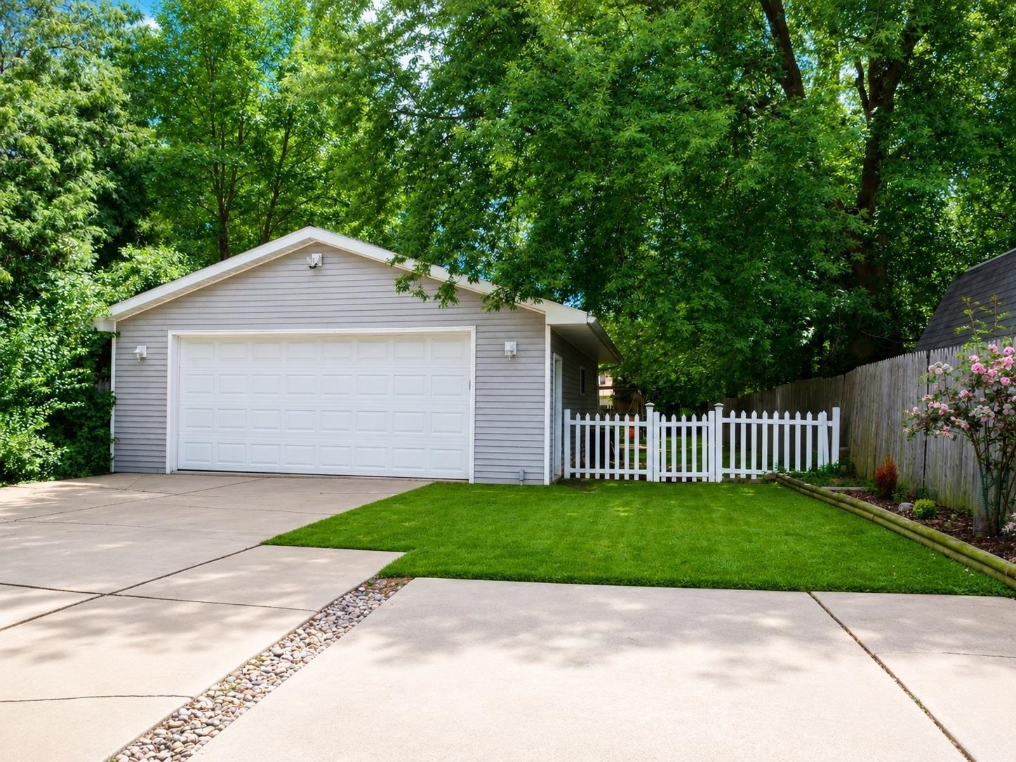 1844 South Jefferson Street Appleton, WI 54915 - Photo 28 of 32