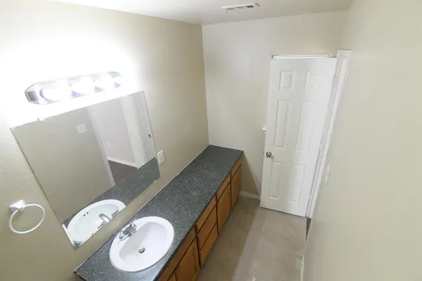 $1,695 | 2419 Talco Drive, Dallas, TX 75241