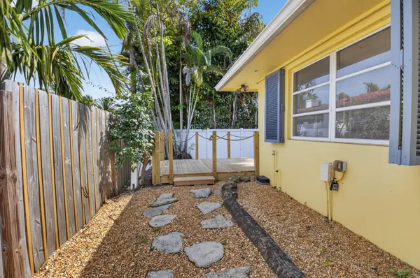 $2,125,000 | 111 Southeast 7th Avenue, Unit A B C & D, Delray Beach, FL 33483