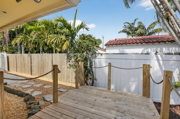 $2,125,000 | 111 Southeast 7th Avenue, Unit A B C & D, Delray Beach, FL 33483