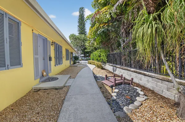 $2,125,000 | 111 Southeast 7th Avenue, Unit A B C & D, Delray Beach, FL 33483