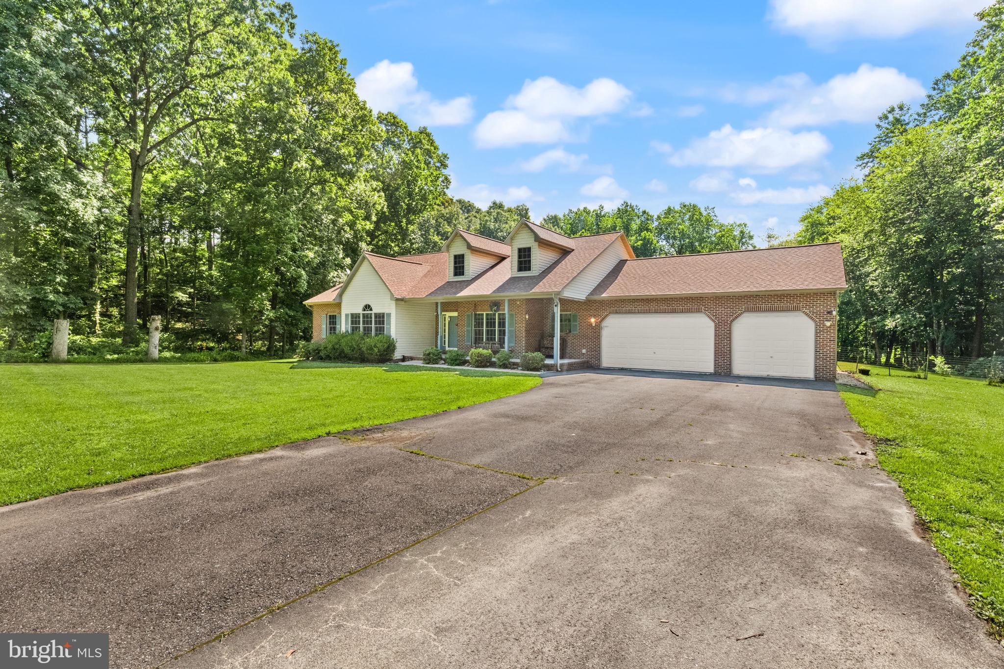 32 Hamilton Lane Elkton, MD 21921 - Photo 3 of 40 Charming home nestled in lush greenery.