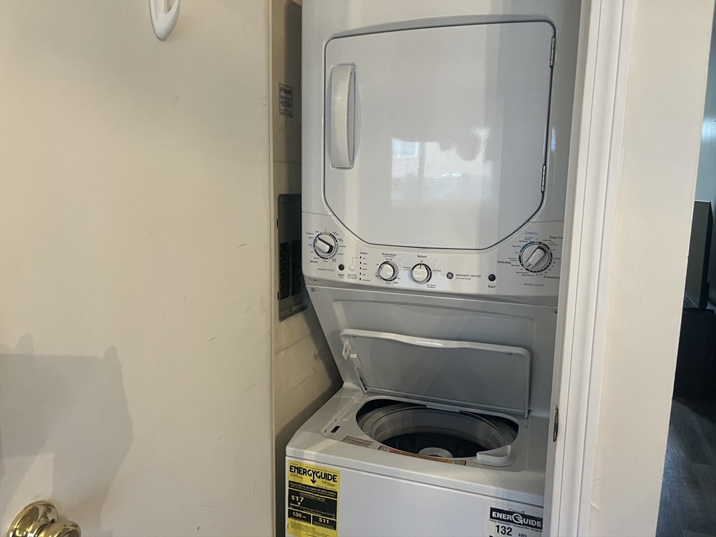 1153 Dickinson Street, Unit 1153 Springfield, MA 01108 - Photo 16 of 23