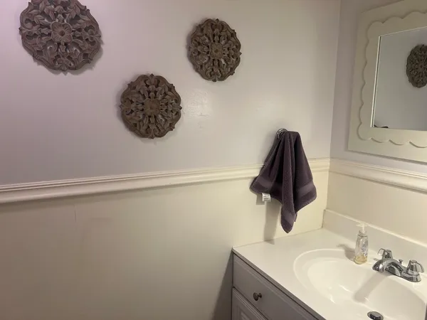 $2,500 | 1153 Dickinson Street, Unit 1153, Springfield, MA 01108