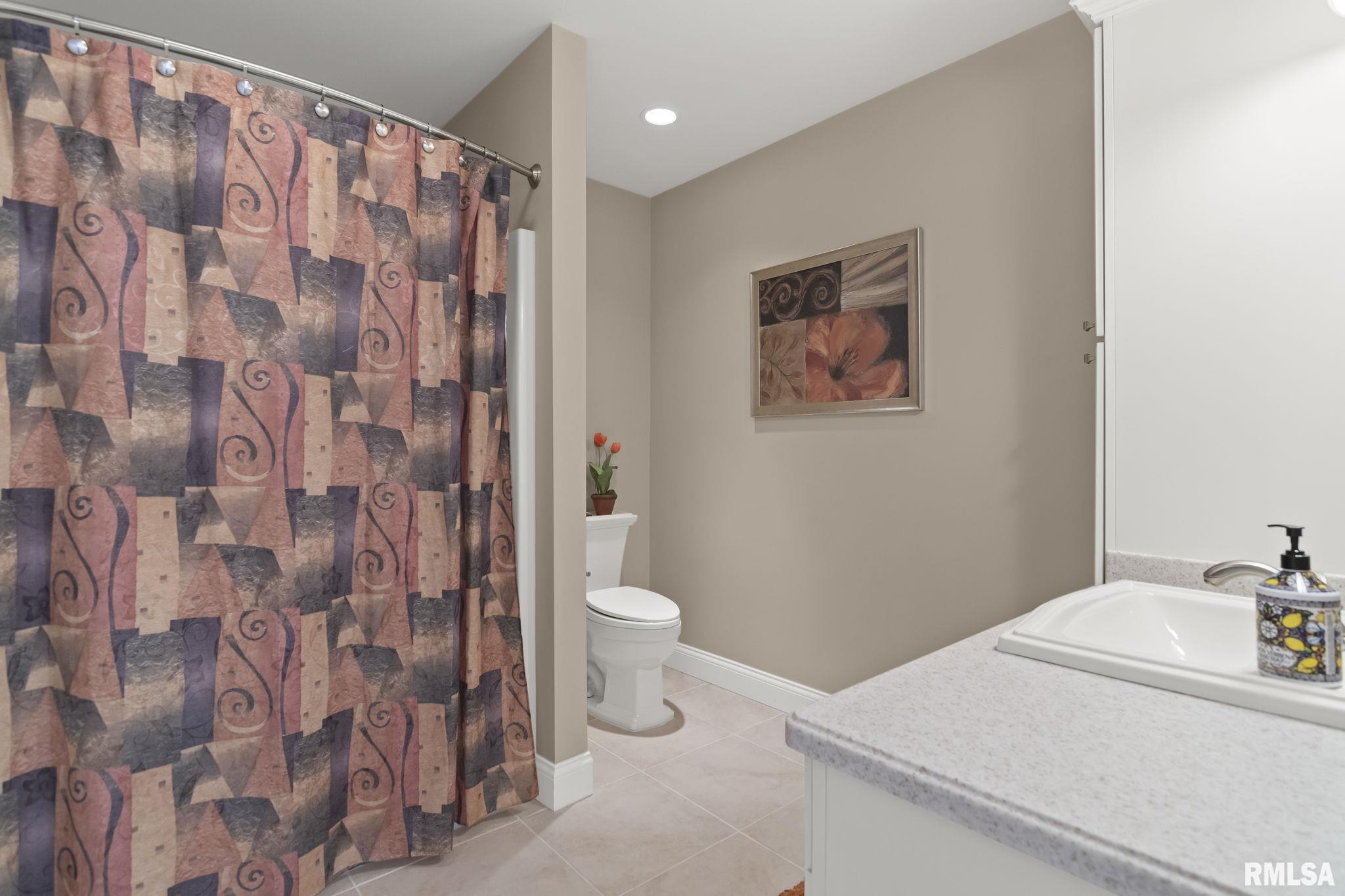 315 Harbor Point Place, Unit 315 Springfield, IL 62712 - Photo 48 of 97 Gallery Image 48