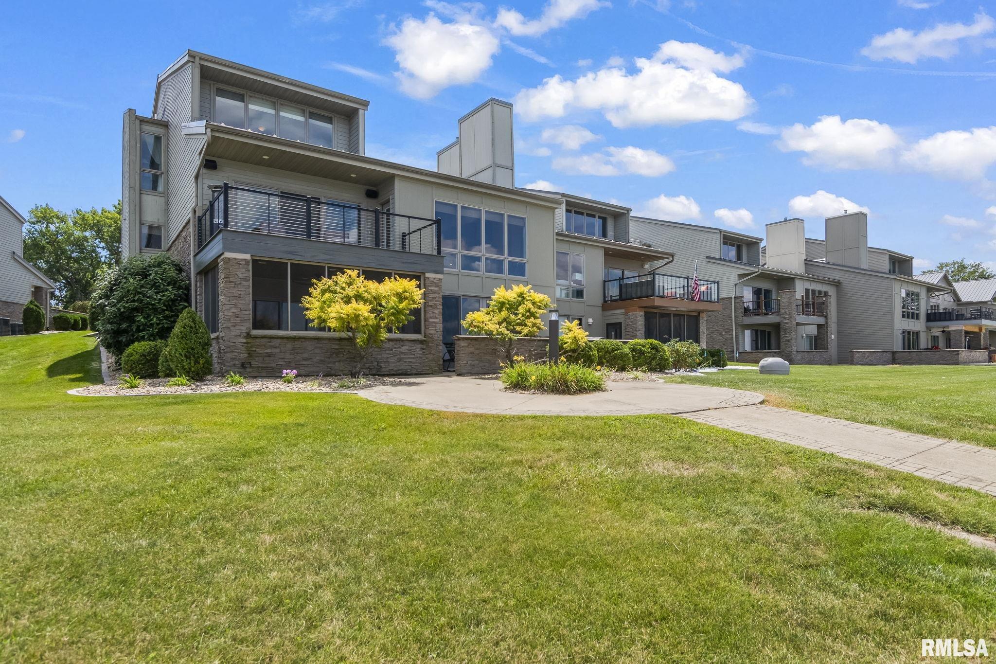 315 Harbor Point Place, Unit 315 Springfield, IL 62712 - Photo 5 of 97 Gallery Image 5