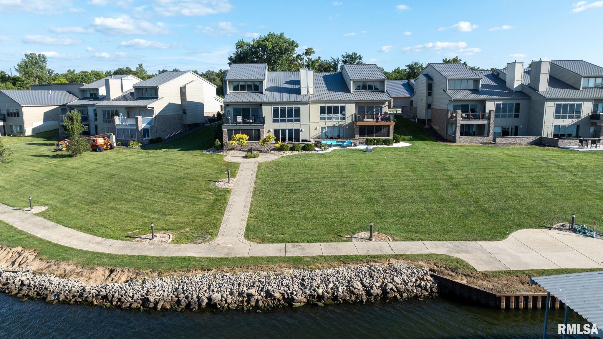 315 Harbor Point Place, Unit 315 Springfield, IL 62712 - Photo 73 of 97 Gallery Image 73
