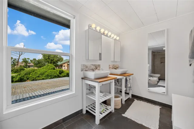 $920,000 | 480 Johnson Road, Coldspring, TX 77331