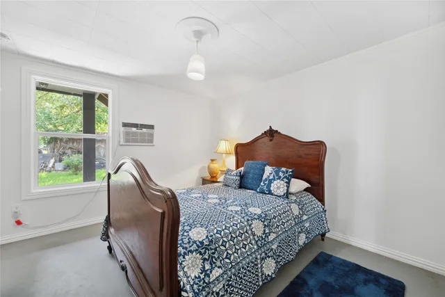 $920,000 | 480 Johnson Road, Coldspring, TX 77331