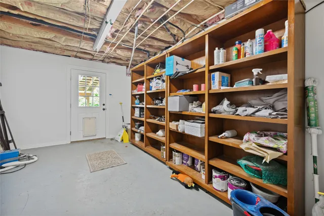 $920,000 | 480 Johnson Road, Coldspring, TX 77331