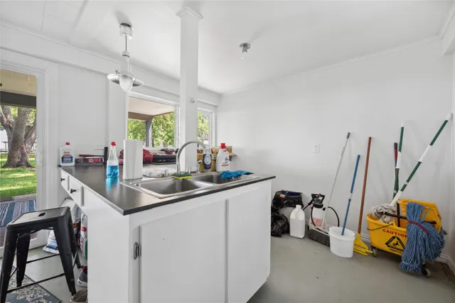 $920,000 | 480 Johnson Road, Coldspring, TX 77331