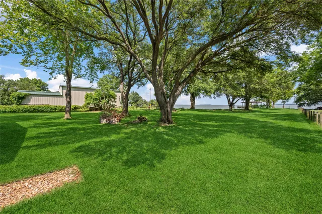$920,000 | 480 Johnson Road, Coldspring, TX 77331