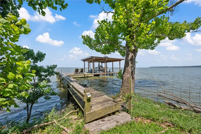 $920,000 | 480 Johnson Road, Coldspring, TX 77331