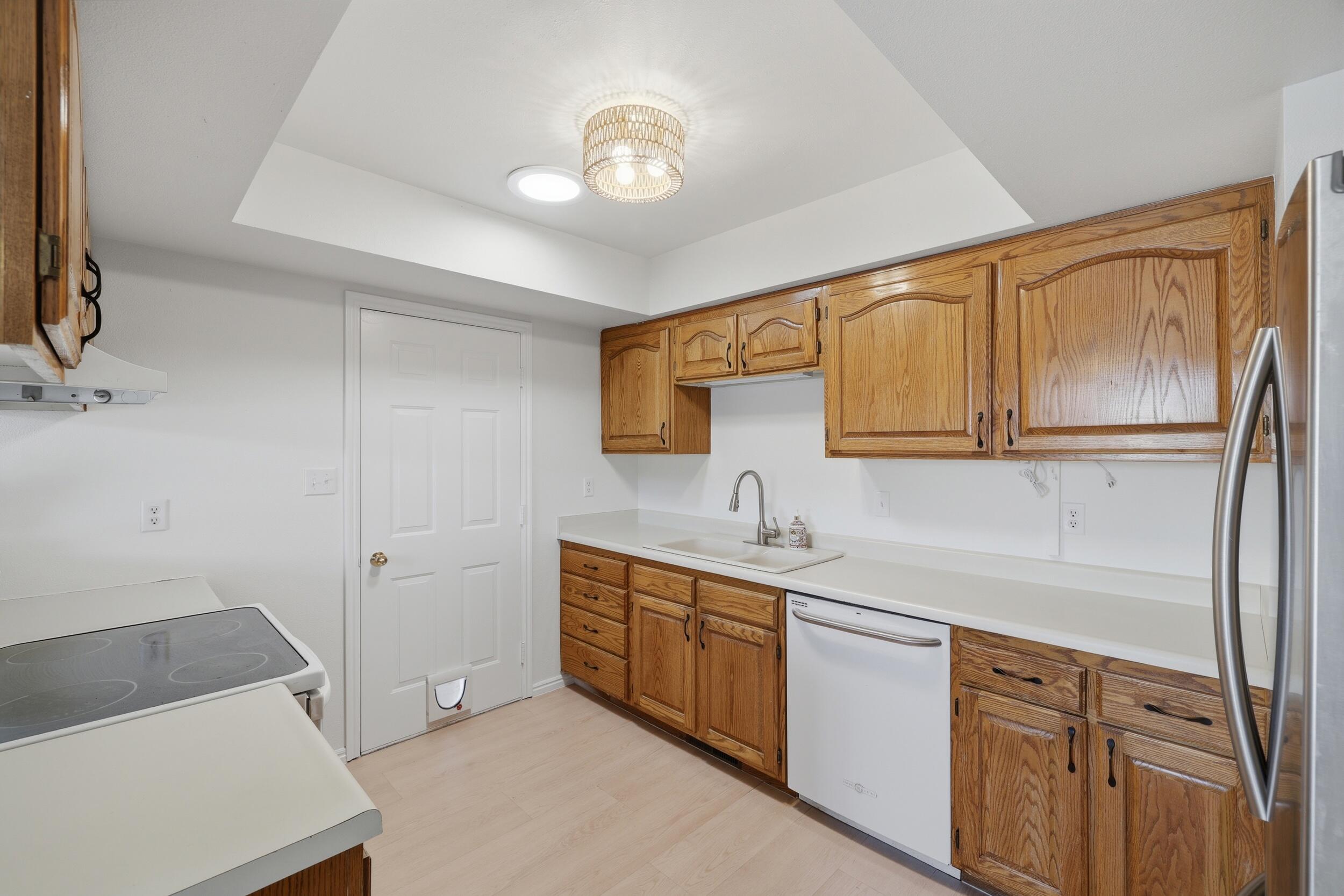 1040 East 900 South, Unit 2 St. George, UT 84790 - Photo 10 of 31 Kitchen