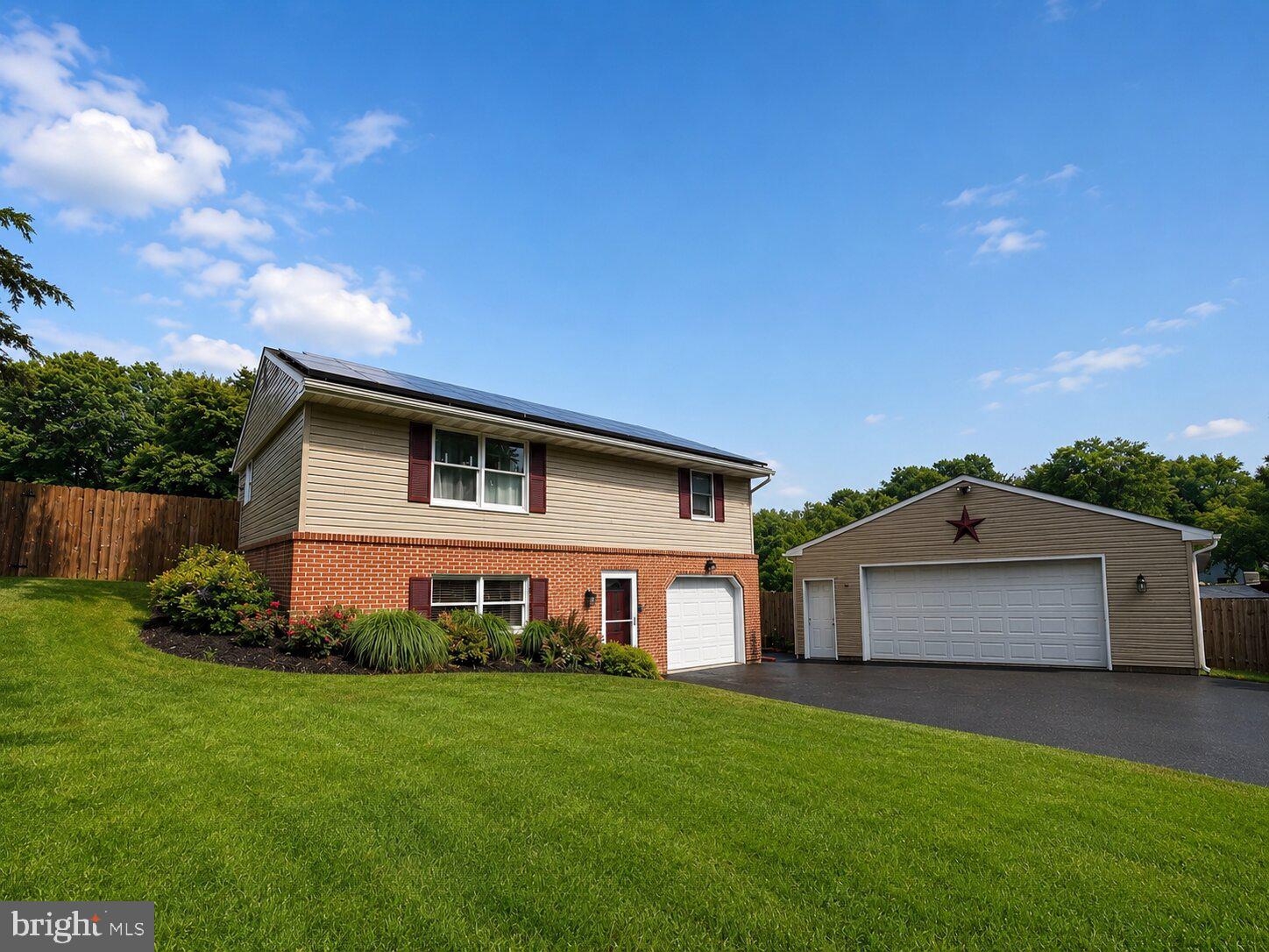 714 Kenton Road Lancaster, PA 17601 - Photo 1 of 2