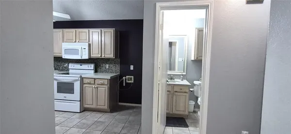 $299,900 | 1415 Kynette Drive, Euless, TX 76040