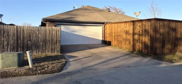 $299,900 | 1415 Kynette Drive, Euless, TX 76040