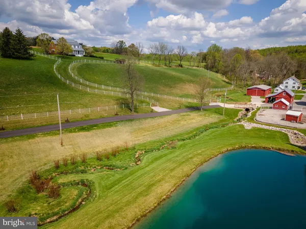 $2,250,000 | 11380-11350 White Oak Road, New Freedom, PA 17349