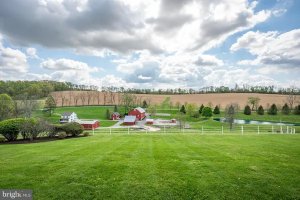 $2,250,000 | 11380-11350 White Oak Road, New Freedom, PA 17349