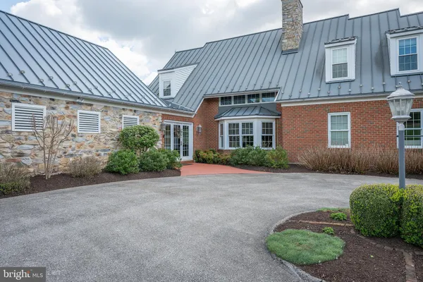 $2,250,000 | 11380-11350 White Oak Road, New Freedom, PA 17349