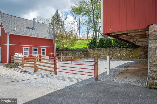$2,250,000 | 11380-11350 White Oak Road, New Freedom, PA 17349