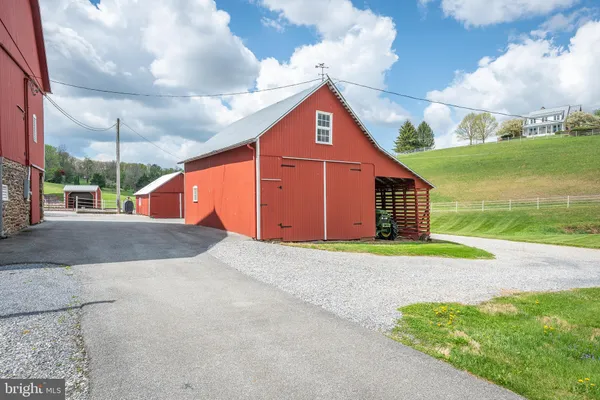 $2,250,000 | 11380-11350 White Oak Road, New Freedom, PA 17349