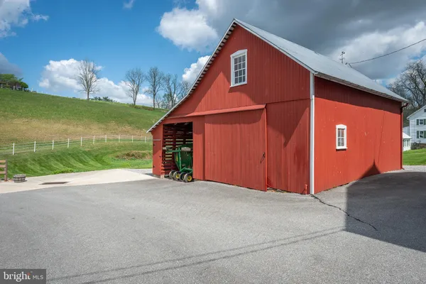 $2,250,000 | 11380-11350 White Oak Road, New Freedom, PA 17349