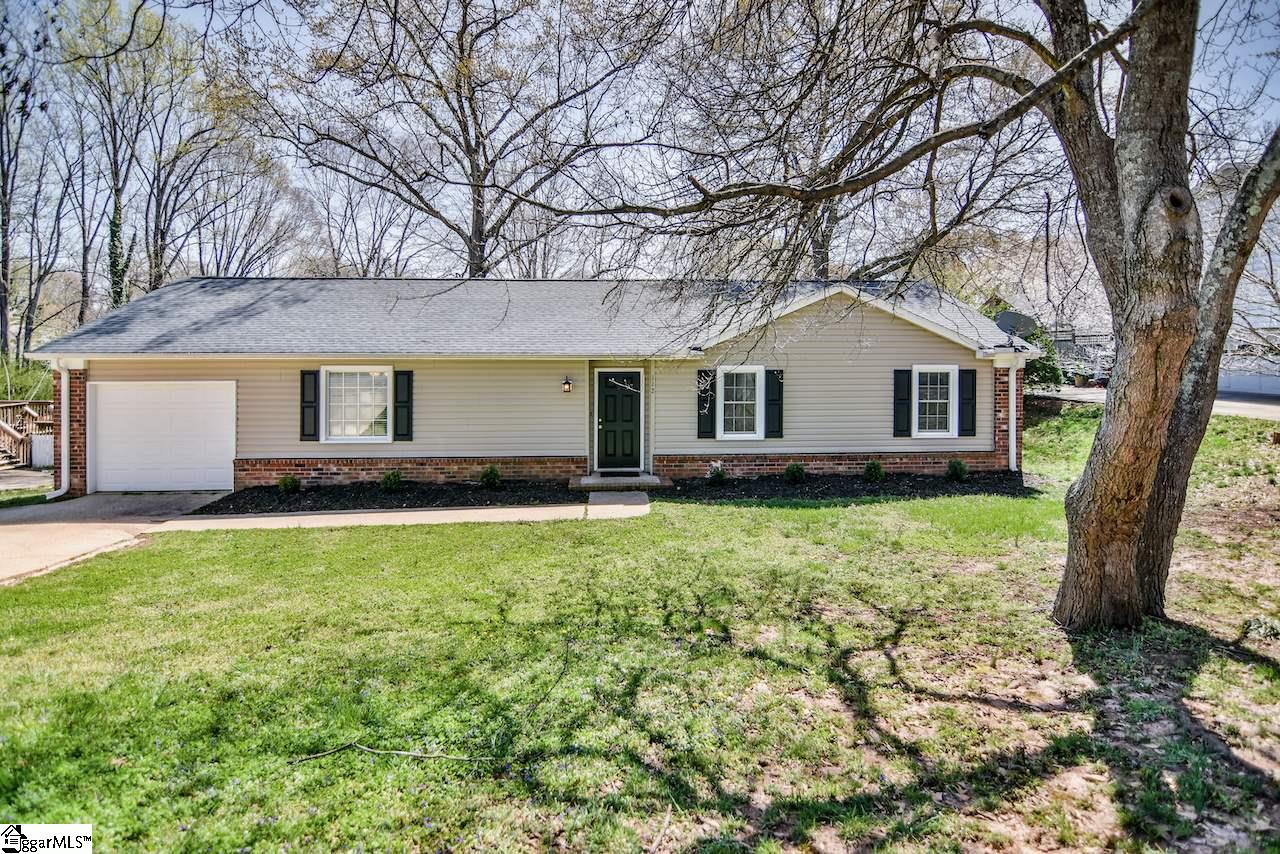 112 Canebrake Drive Greer, SC 29650 - Photo 1 of 25