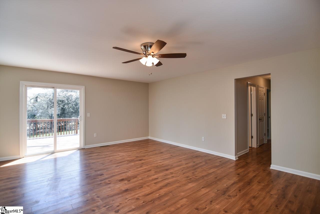 112 Canebrake Drive Greer, SC 29650 - Photo 3 of 25
