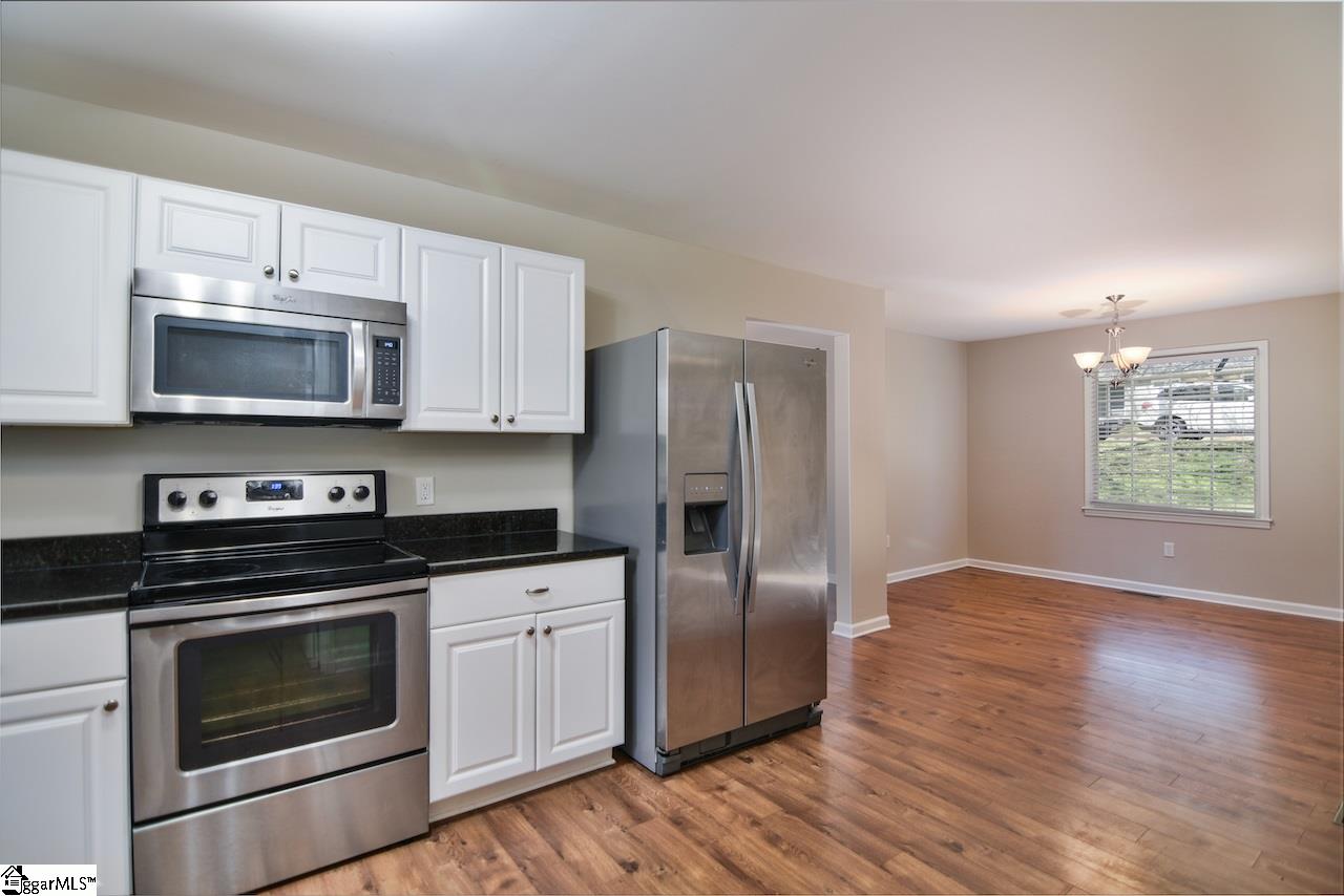 112 Canebrake Drive Greer, SC 29650 - Photo 7 of 25