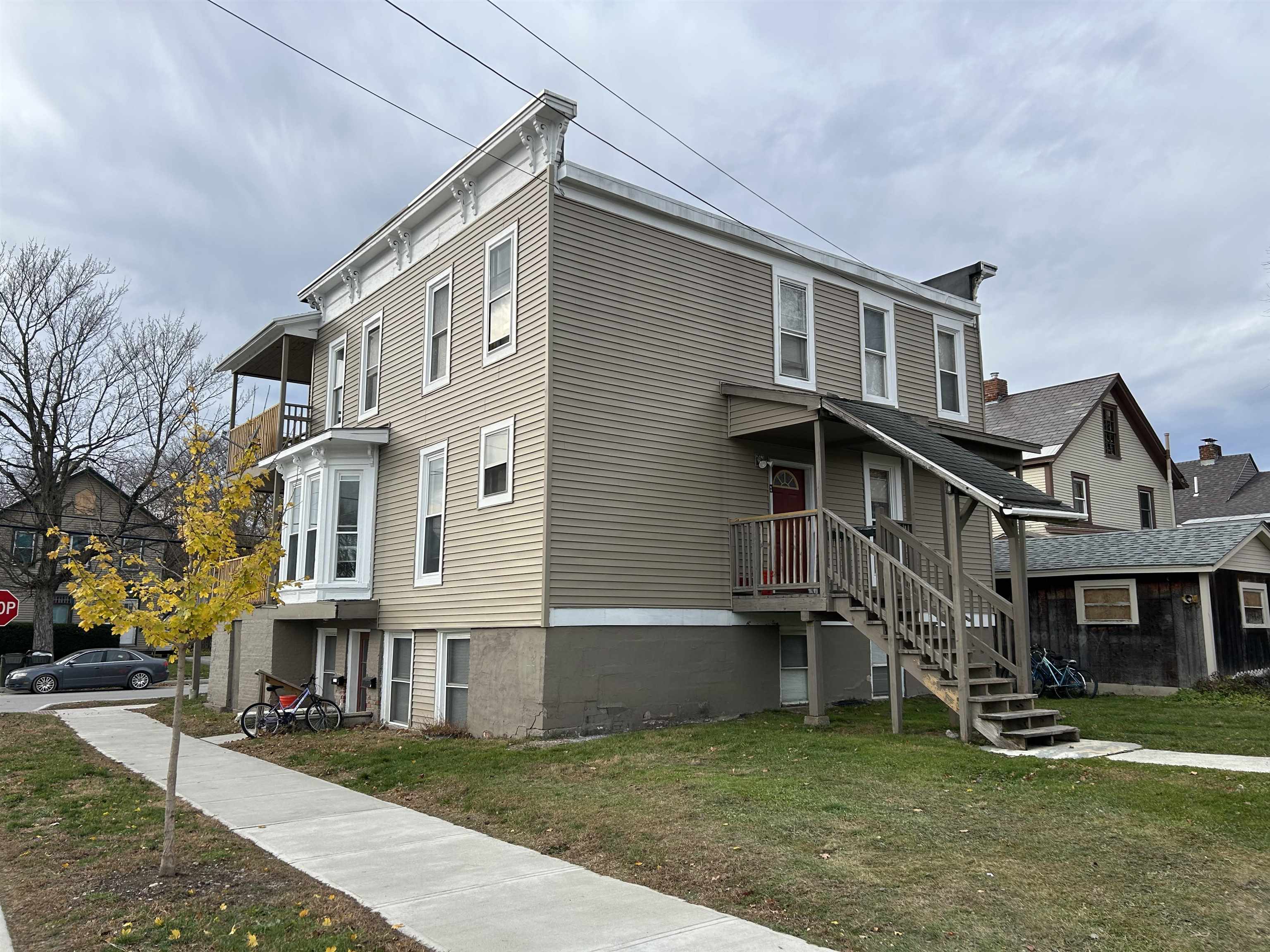 44 Baxter Street Rutland, VT 05701 - Photo 3 of 22
