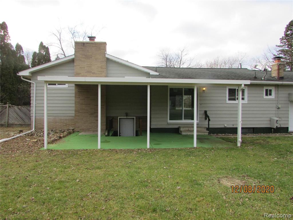 2101 Howe Road Burton, MI 48519 - Photo 8 of 38