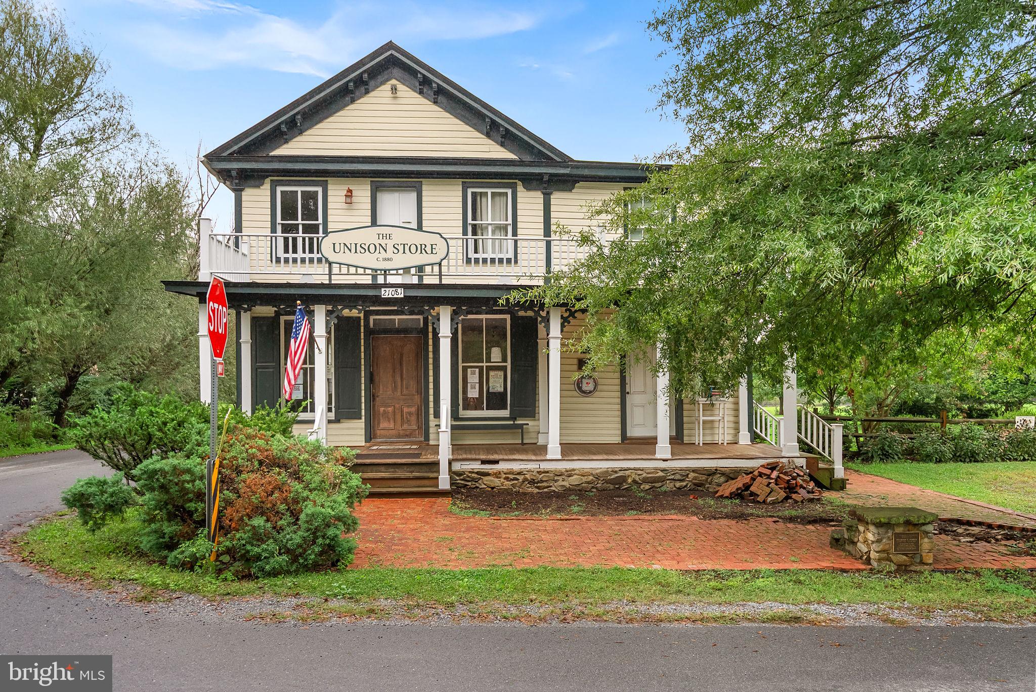 35121 Bloomfield Road Round Hill, VA 20141 - Photo 56 of 57 The Unison Store