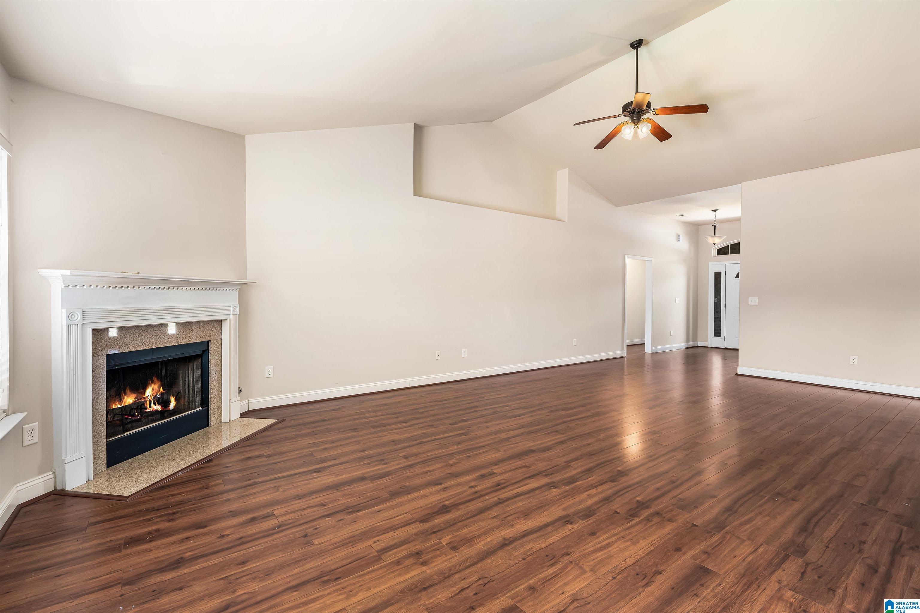 352 Tanglewood Circle Alabaster, AL 35007 - Photo 8 of 26