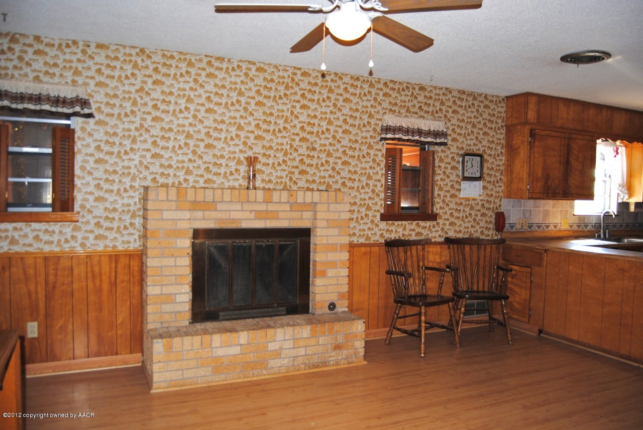 109 Rustic Trail Amarillo, TX 79108 - Photo 15 of 40 Fireplace in Dining