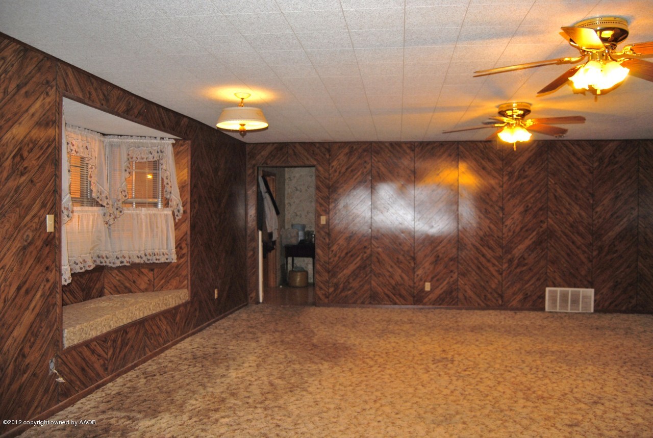 109 Rustic Trail Amarillo, TX 79108 - Photo 26 of 40 Den/2nd Living Area View 2