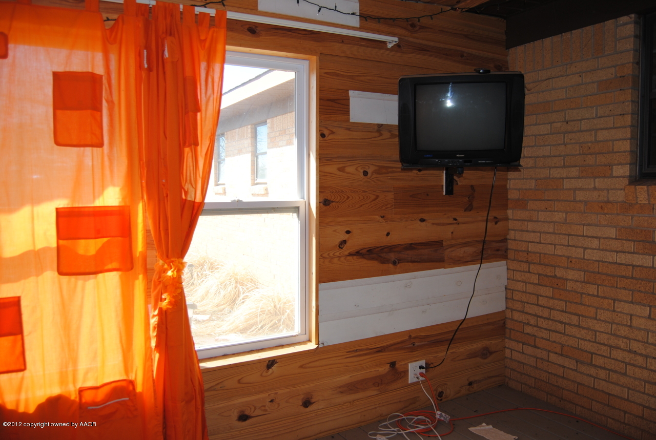 109 Rustic Trail Amarillo, TX 79108 - Photo 28 of 40 Sunroom