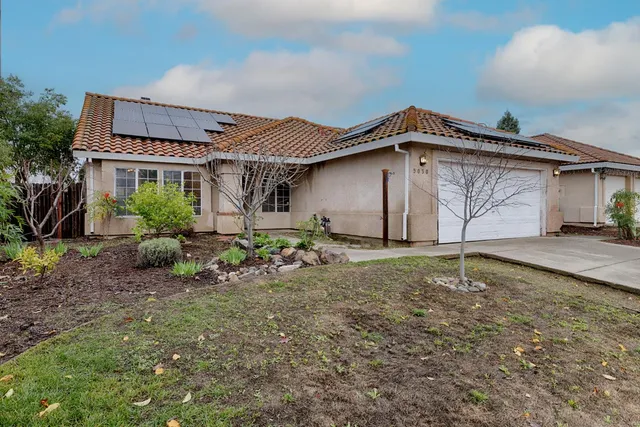 $575,000 | 5030 Charter Road, Rocklin, CA 95765