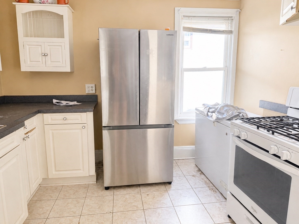 149 Franklin Street Fall River, MA 02720 - Photo 12 of 23