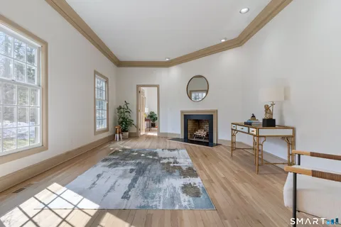 $2,195,000 | 14 Windermere Lane, Stamford, CT 06902