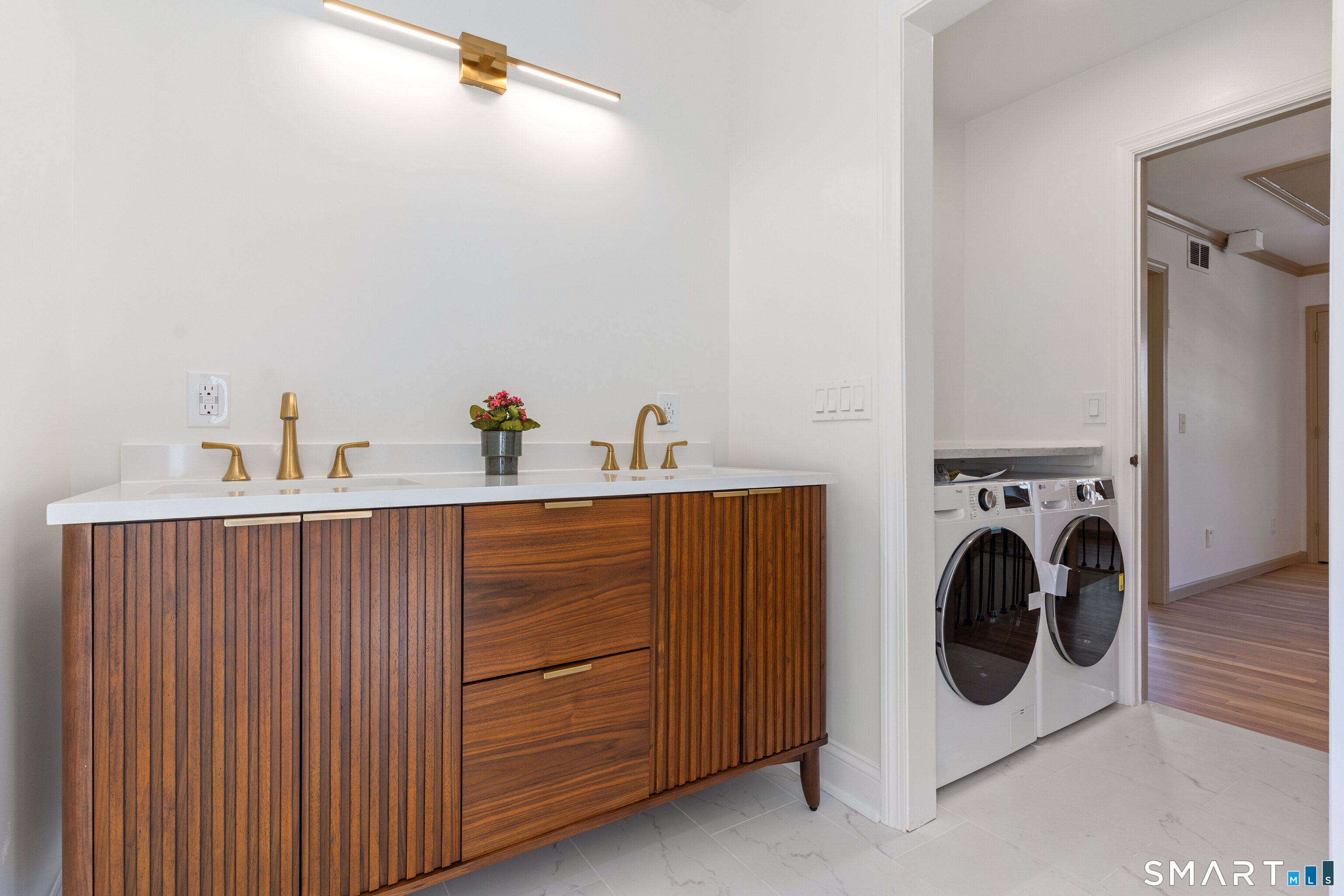 14 Windermere Lane Stamford, CT 06902 - Photo 27 of 40