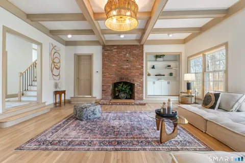 $2,195,000 | 14 Windermere Lane, Stamford, CT 06902